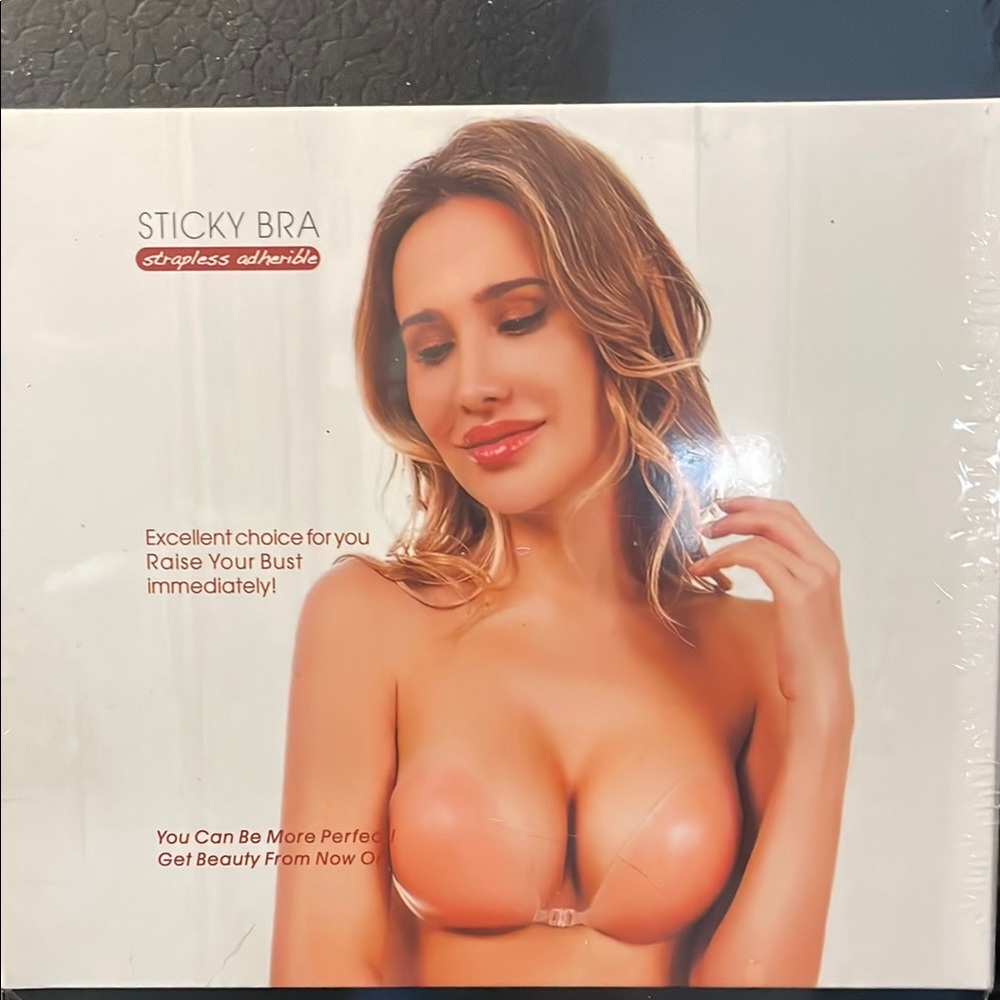 Sticky Bra Strapless Adhesive (D cup)
